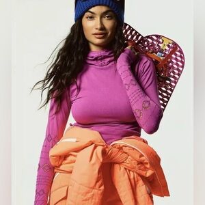 FP Movement Good Karma hoodie Color  Magenta Disco size M/L